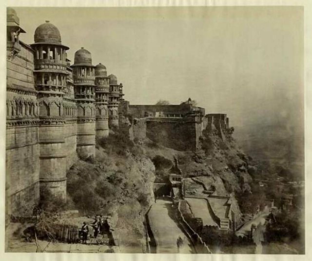 Architecture Of The Past (25 pics)