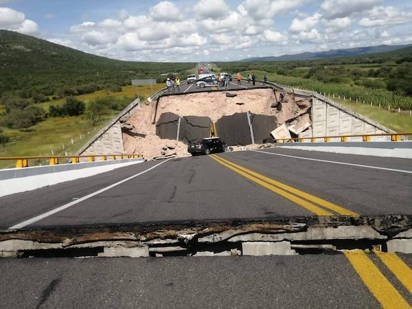 Bad Days Happen (31 pics)
