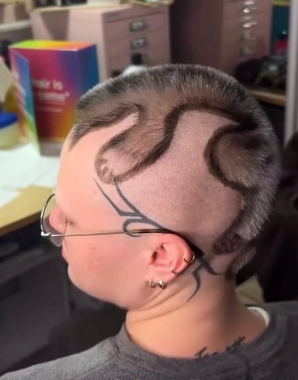 Awful Haircuts (23 pics)