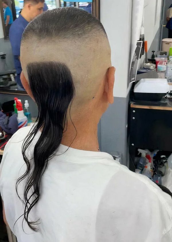 Awful Haircuts (23 pics)