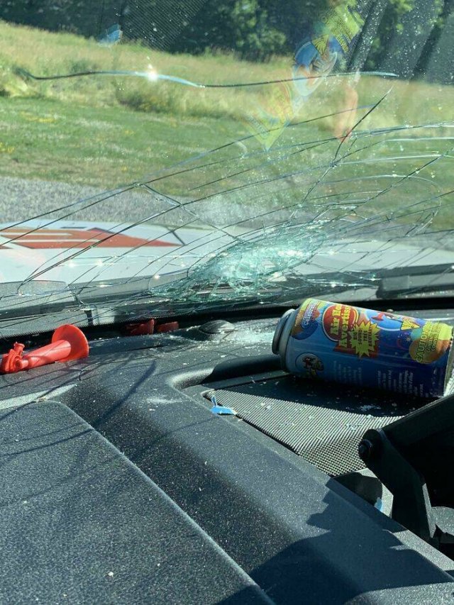 Bad Days Happen (21 pics)
