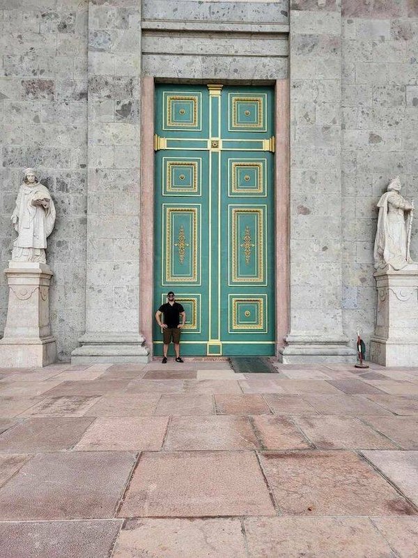 Giant Things (30 pics)