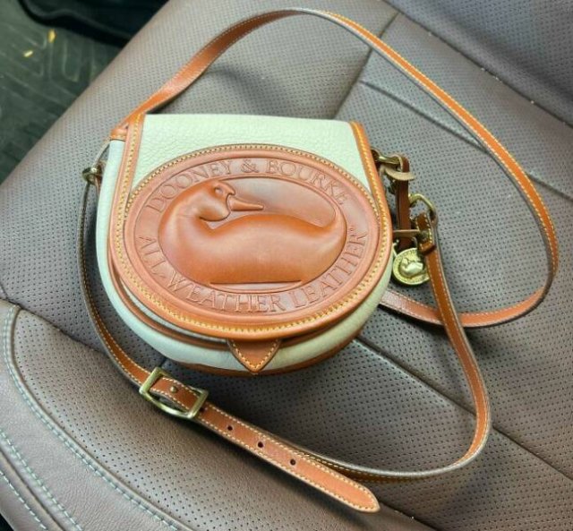 Unusual Finds In Thrift Shops (24 pics)