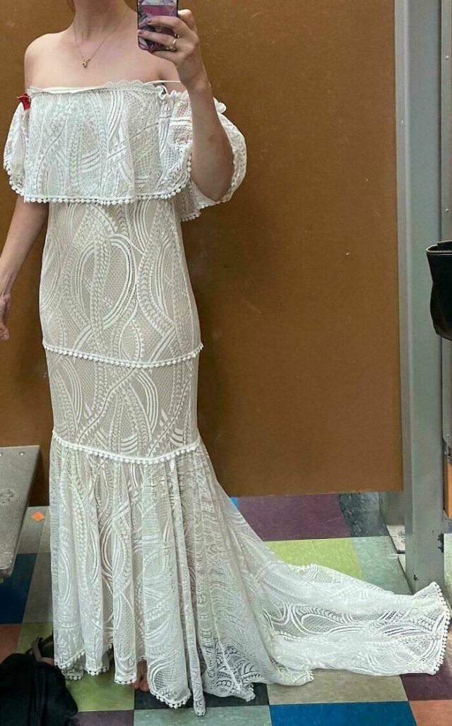 Unusual Finds In Thrift Shops (24 pics)
