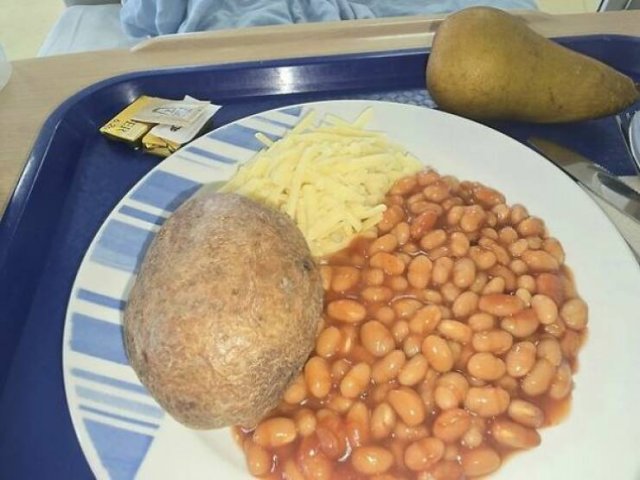 Food In Different Hospitals (20 pics)