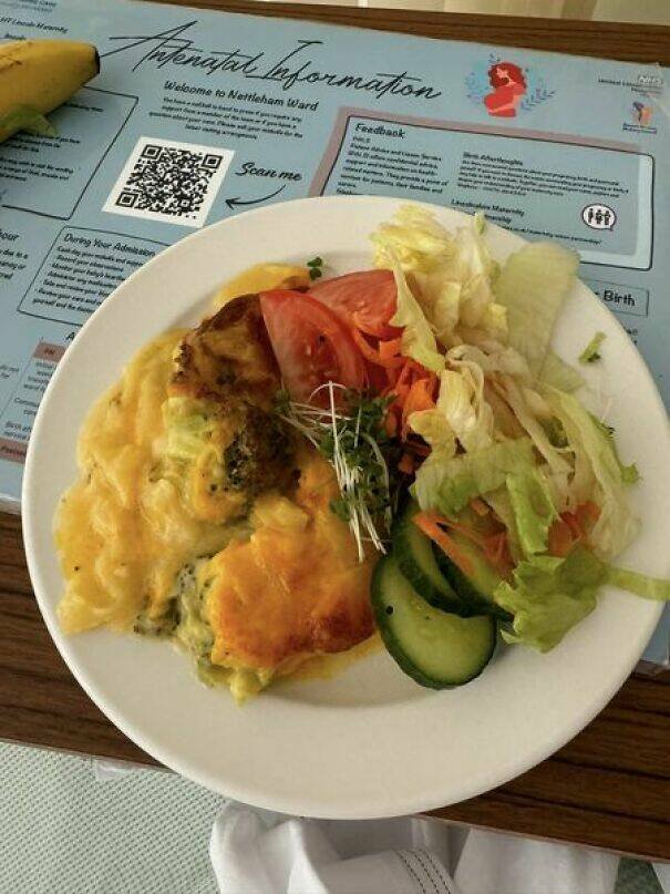 Food In Different Hospitals (20 pics)