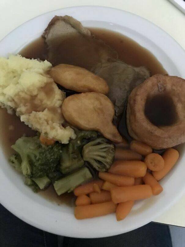 Food In Different Hospitals (20 pics)