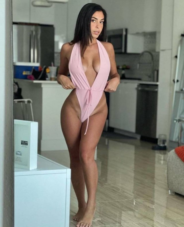 Slim Girls (46 pics)