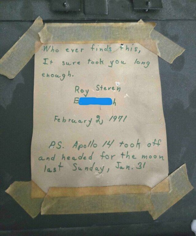 Intersting Finds In Old Houses (23 pics)