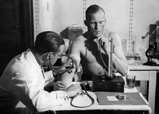 Creepy Old Medical Tools (24 pics)