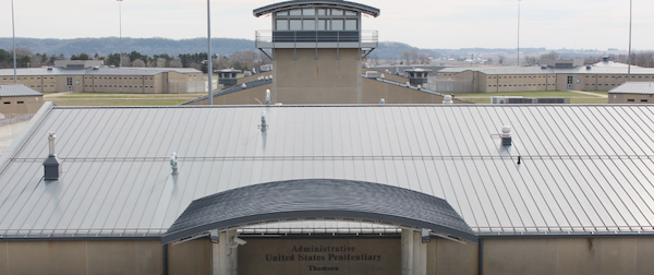 The Most Dangerous Prisons In The United States (10 pics)