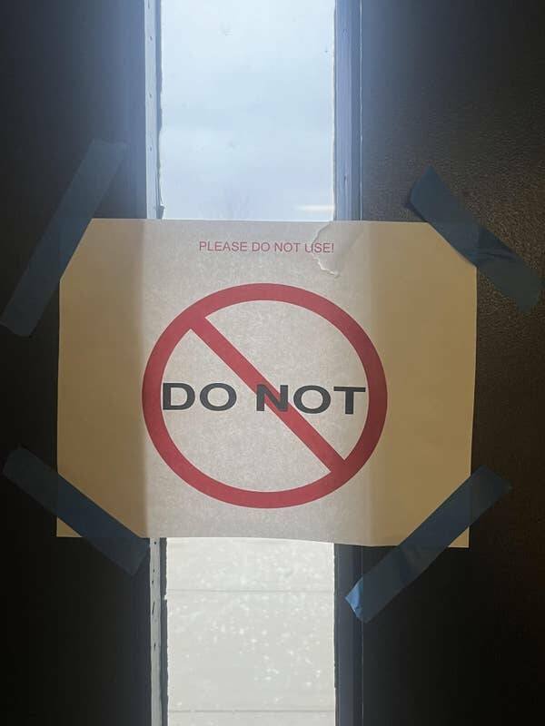 Funny Signs (24 pics)