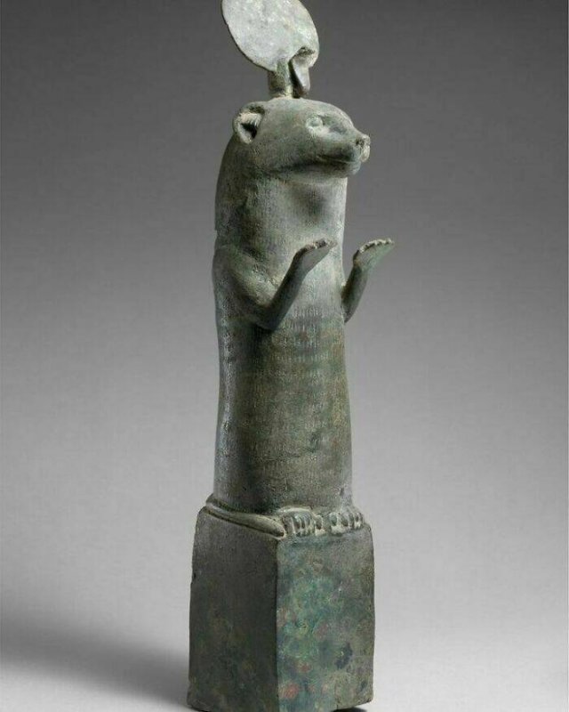 Amazing Artifacts From The Past (23 pics)