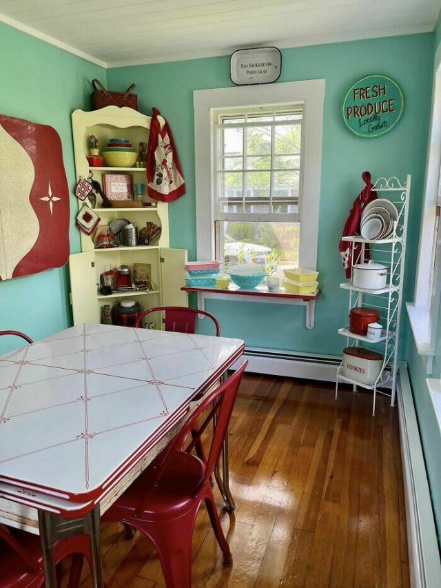 Vintage Kitchens (25 pics)