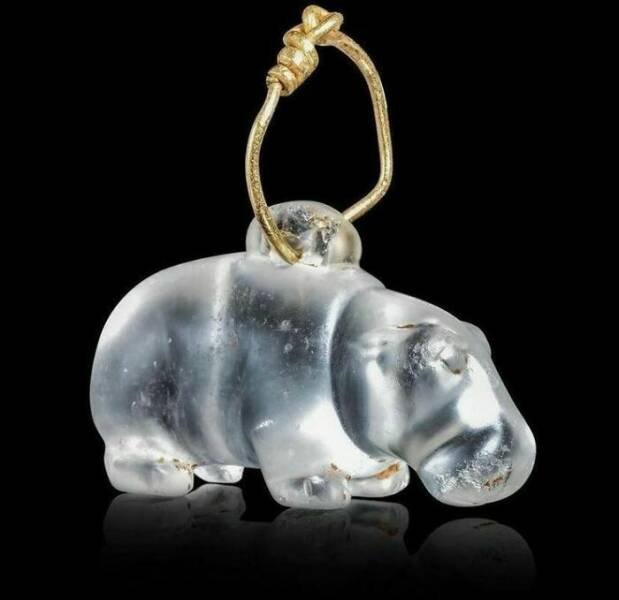 Amazing Artifacts From The Past (23 pics)