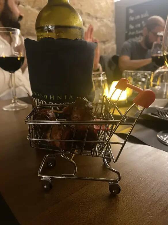 Strange Food Serving (15 pics)