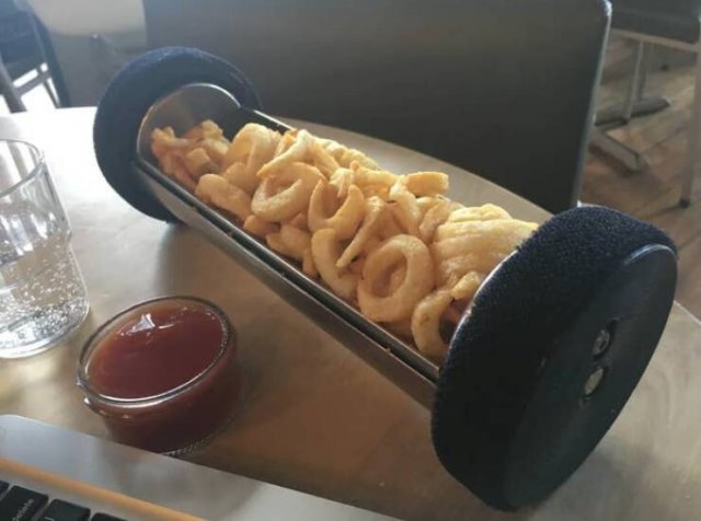 Strange Food Serving (15 pics)
