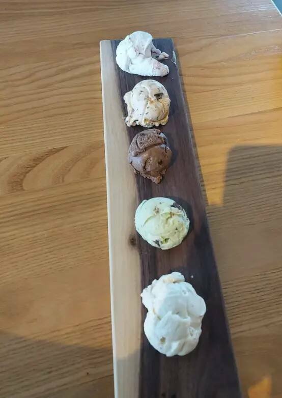 Strange Food Serving (15 pics)