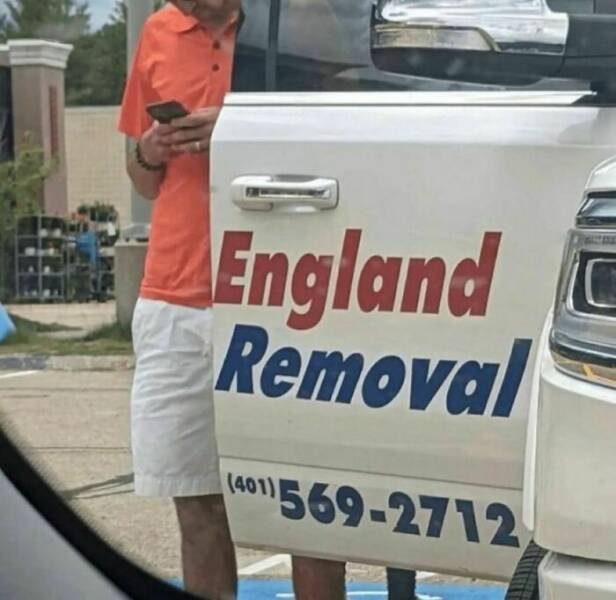 What Is Going On Here? (25 pics)