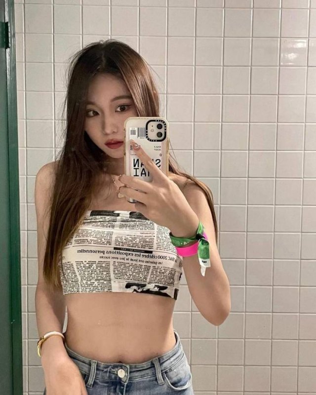 Asian Girls (57 pics)