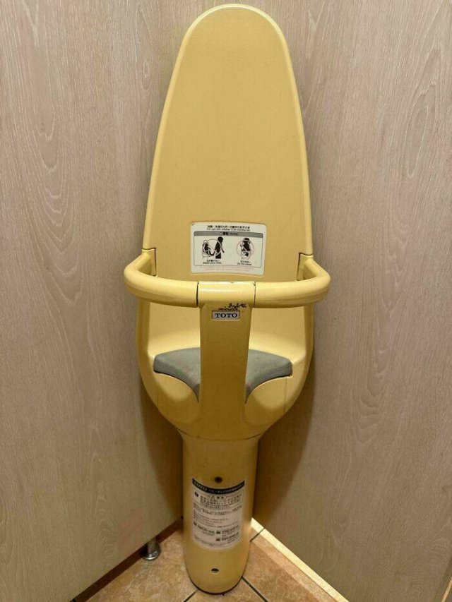 Unusual Finds In Different Countries (25 pics)