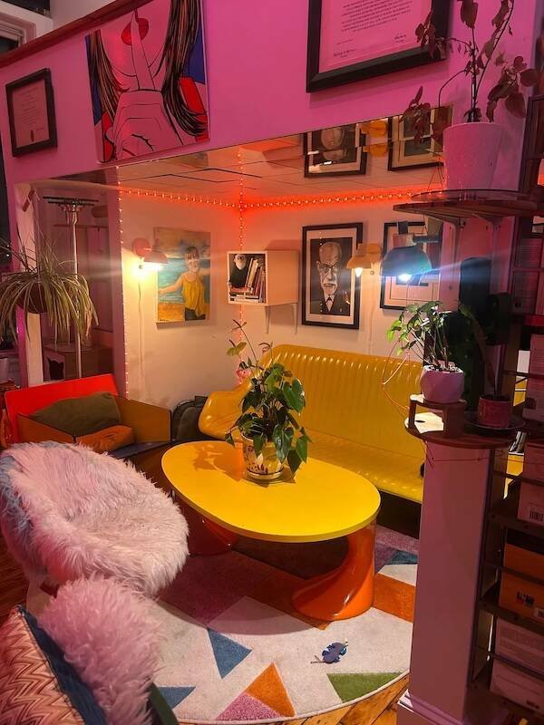 Weird Interior Design (24 pics)