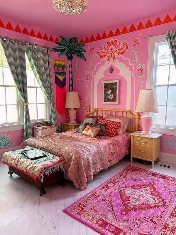 Weird Interior Design (24 pics)