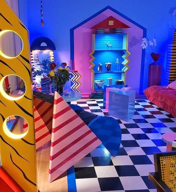 Weird Interior Design (24 pics)