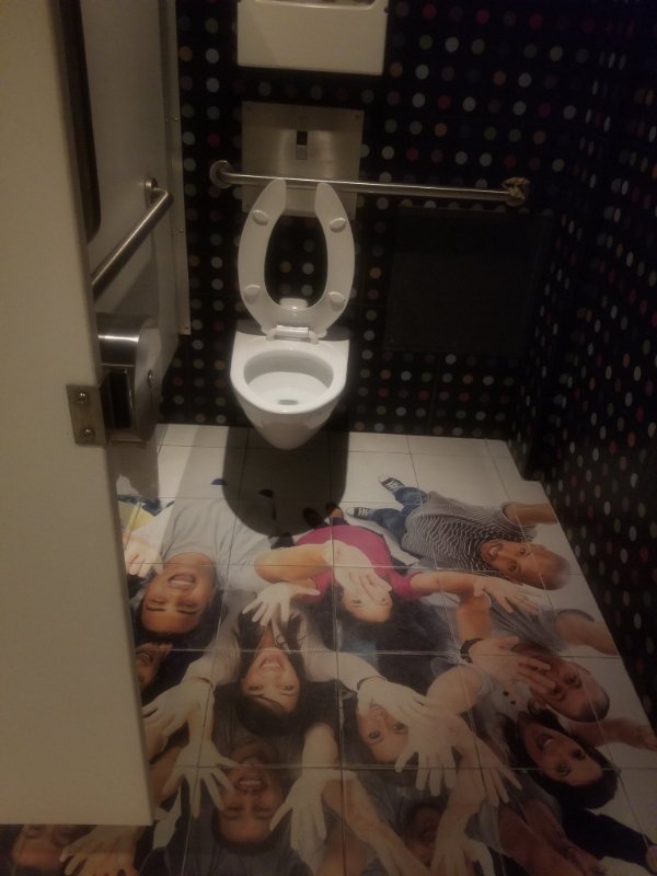 What Is Going On Here? (31 pics)