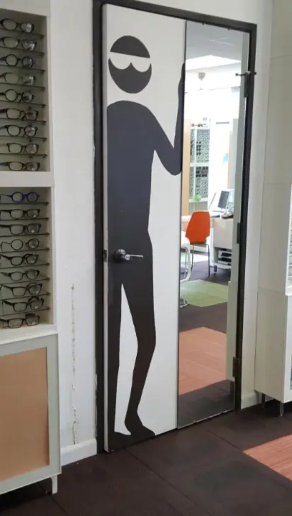 Failed Designs (25 pics)