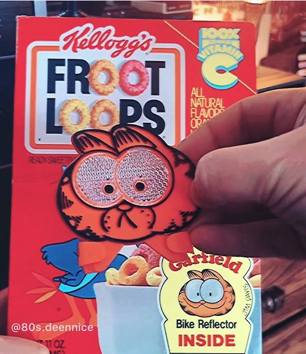 Cool Toys From Cereal Boxes (17 pics)