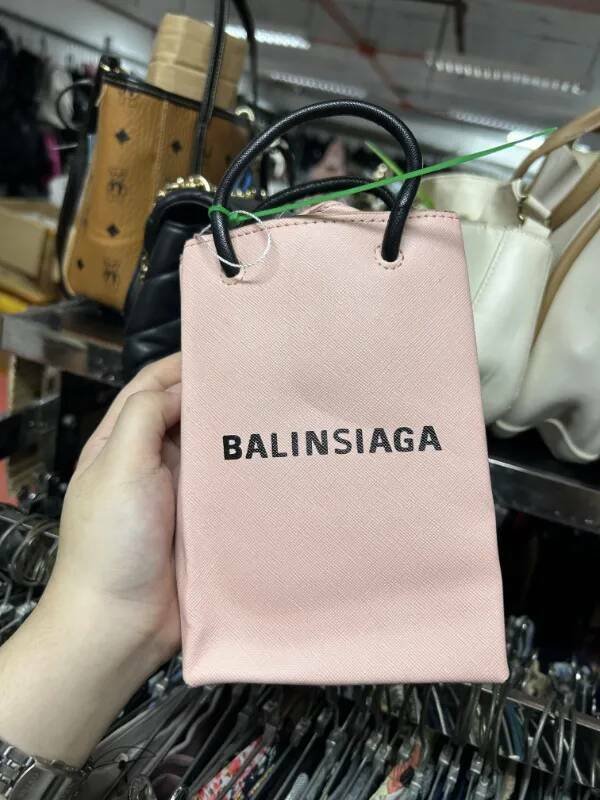 Fake Brands (24 pics)