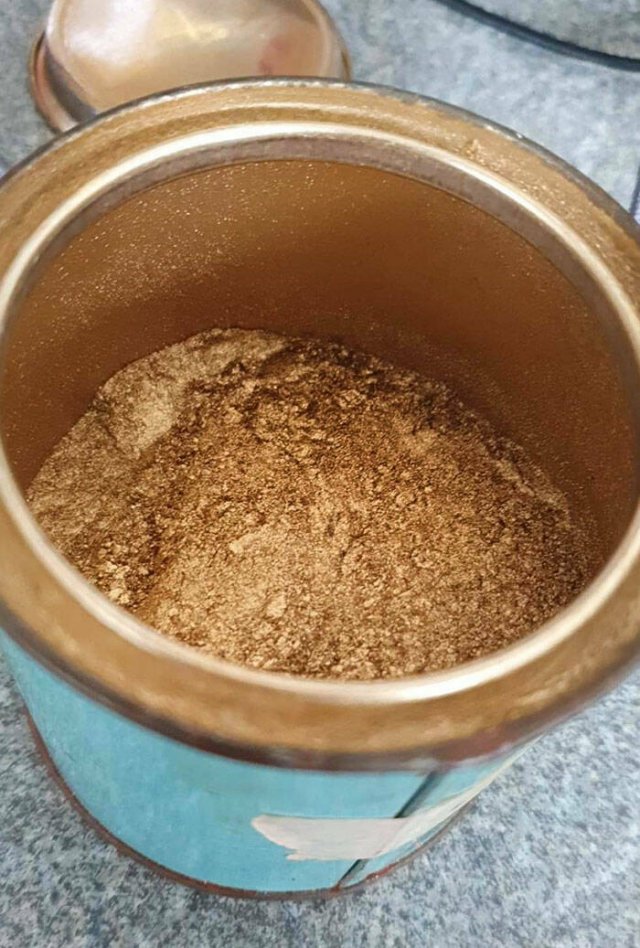 Interesting Finds In Old Houses (25 pics)