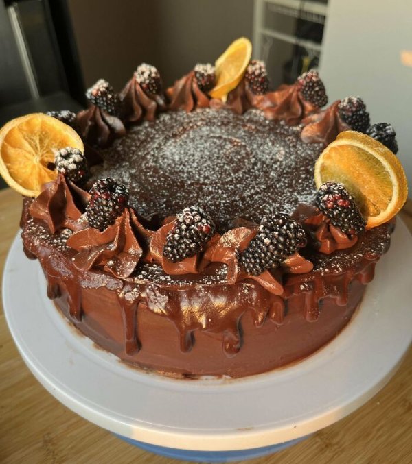Weird Cakes (30 pics)
