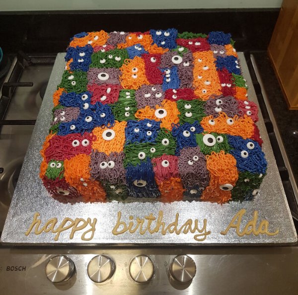 Weird Cakes (30 pics)