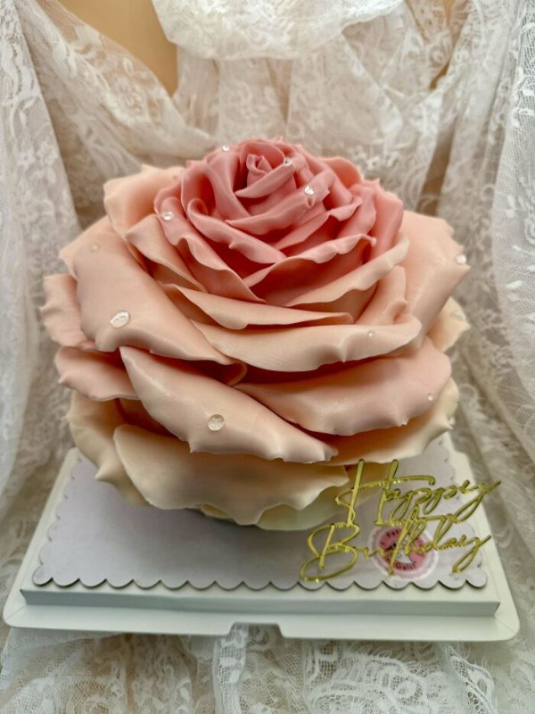 Weird Cakes (30 pics)