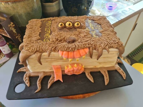 Weird Cakes (30 pics)