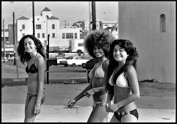 People Share Their Cool Photos From The Past (27 pics)