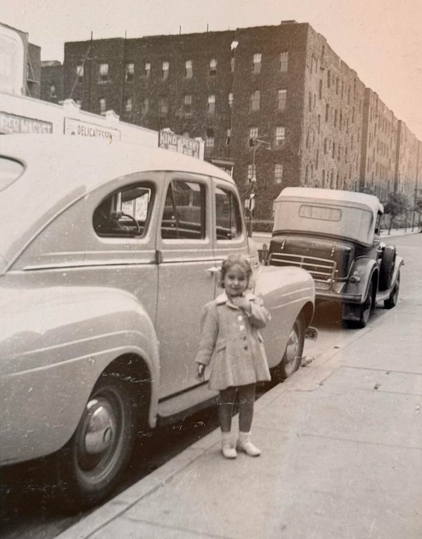 People Share Their Cool Photos From The Past (27 pics)