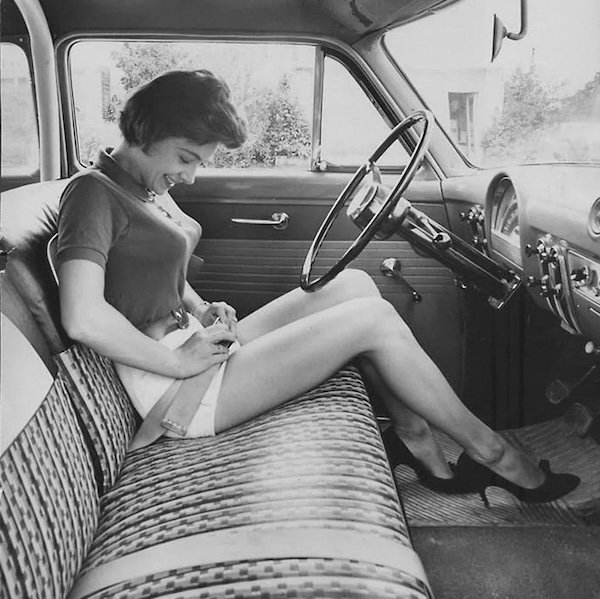 People Share Their Cool Photos From The Past (27 pics)