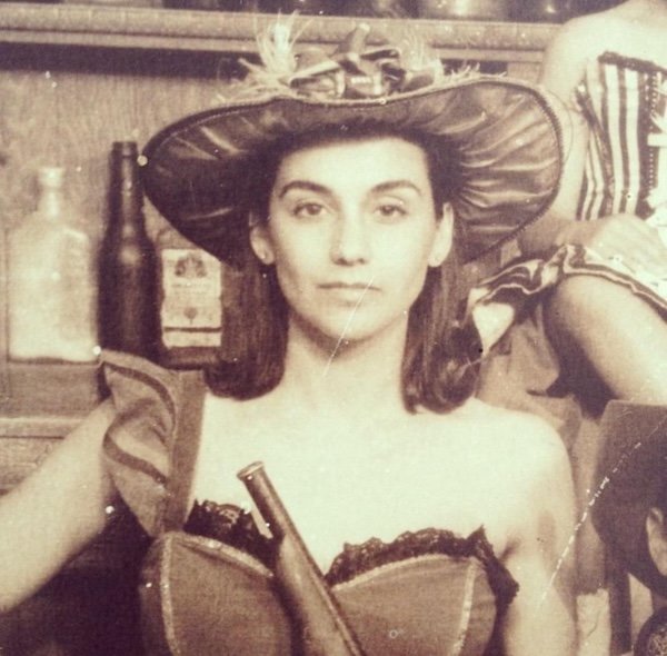 People Share Their Cool Photos From The Past (27 pics)
