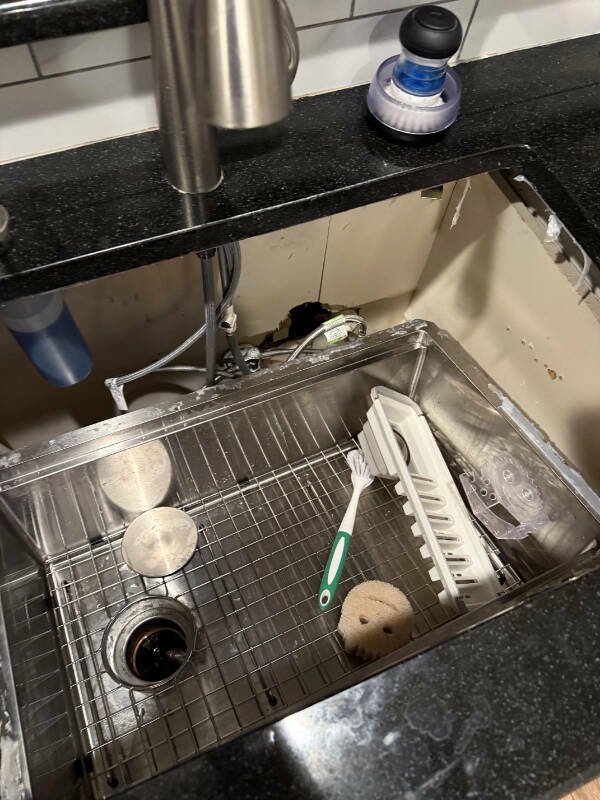 Bad Days Happen (22 pics)