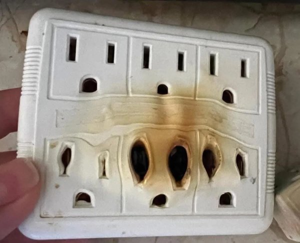 What Is Going On Here? (30 pics)