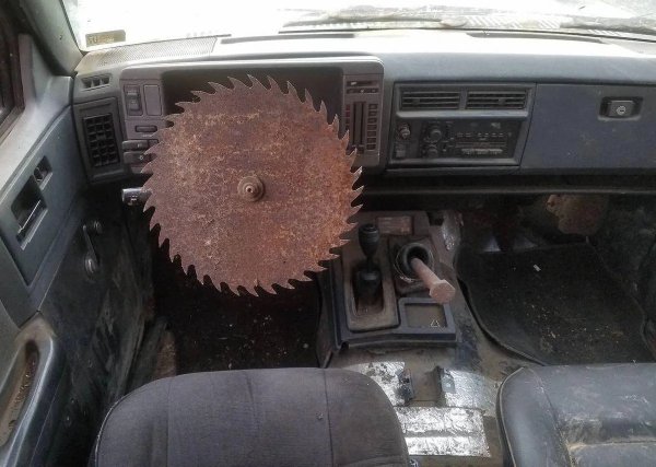 What Is Going On Here? (30 pics)