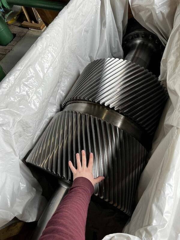 Giant Things (17 pics)