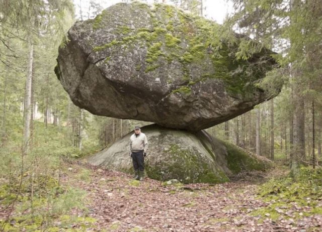 Giant Things (17 pics)
