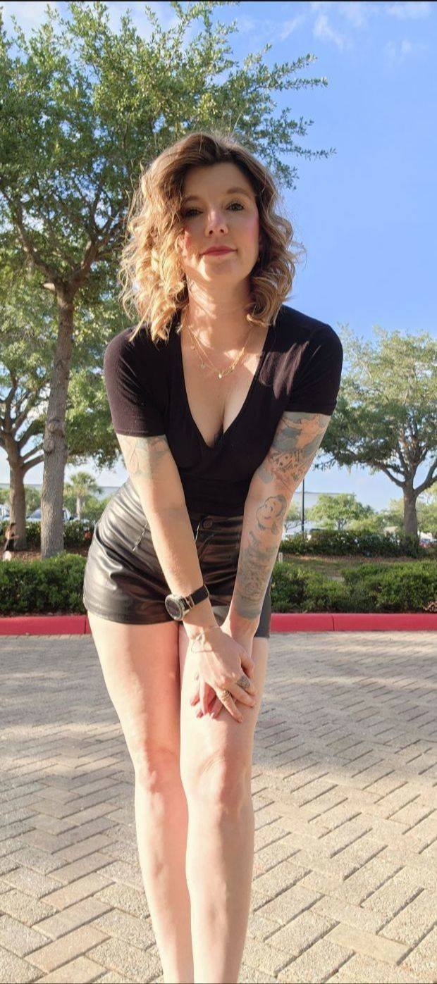 Cute Girls (44 pics)