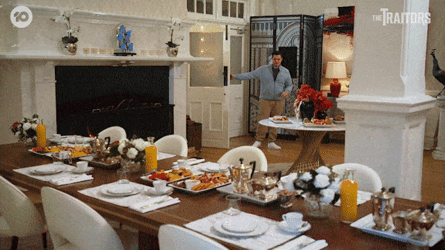 Popular Movie Cliches (14 gifs) Popular Movie Cliches (14 gifs)