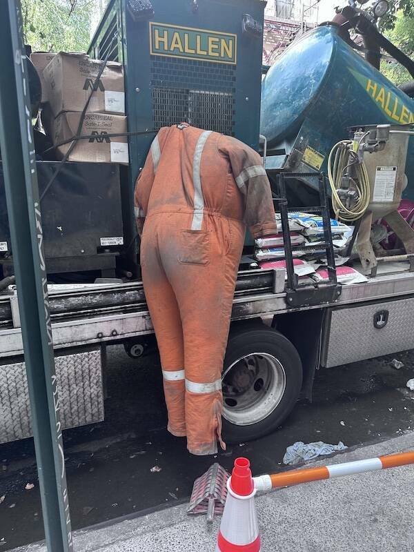 Hilarious Work Photos (20 pics)