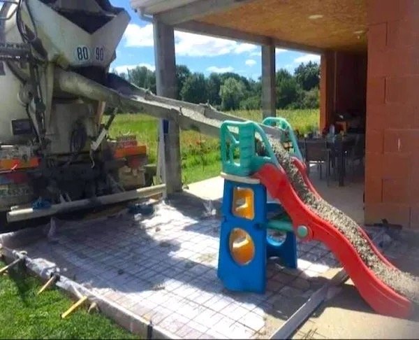 What Is Going On Here? (31pics)
